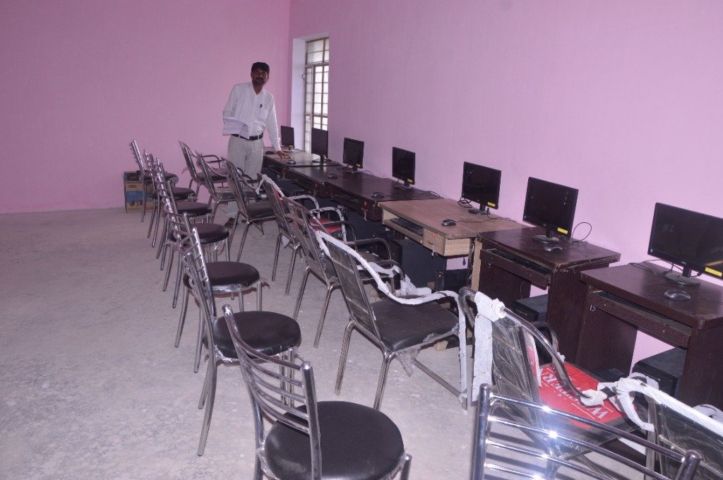 AC Computer Lab Workstations